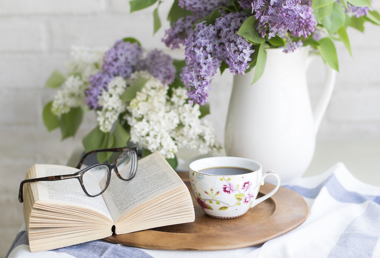 coffee book flowers setting 2390136